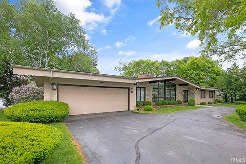 3016 S East Lake Drive, Elkhart, IN 46514 - #: 202517973