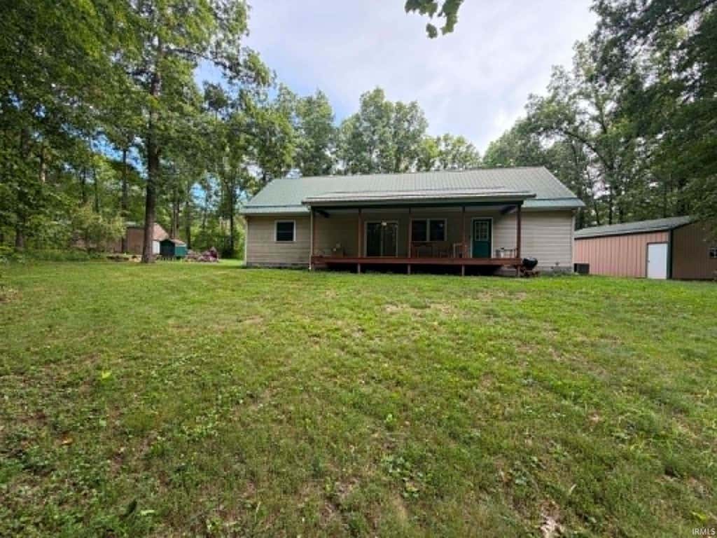 Photo of 5655 S Dry Branch Rd RD, Bloomfield, IN 47424 (MLS # 202626949)