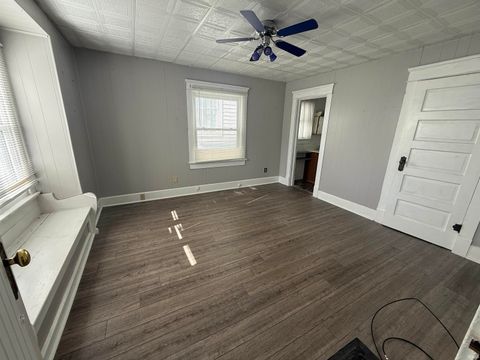 Tiny photo for 330 16th Street, Logansport, IN 46947 (MLS # 202539593)