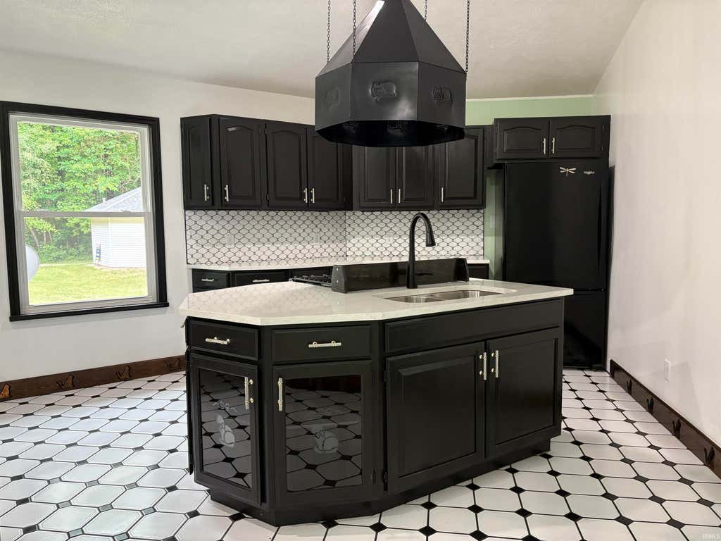 Photo of 8492 N 1050 E Road, Walkerton, IN 46574 (MLS # 202622538)