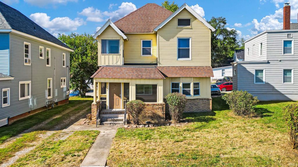 Photo of 709 N Wheeling Avenue, Muncie, IN 47303 (MLS # 202543864)