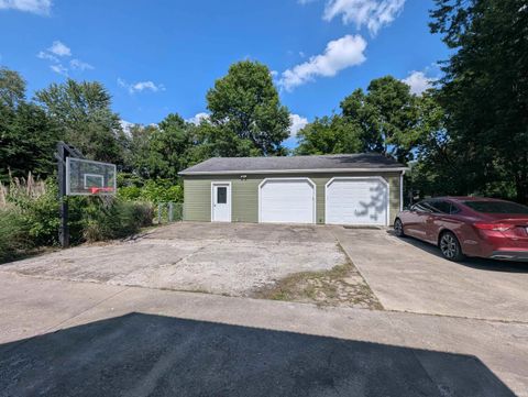 Tiny photo for 2000 N Dephos Street, Kokomo, IN 46901 (MLS # 202626419)
