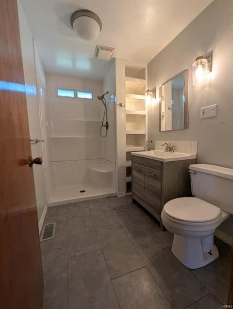 Tiny photo for 2000 N Dephos Street, Kokomo, IN 46901 (MLS # 202626419)