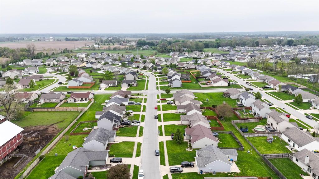 Photo of 15001 Towne Gardens Drive, Huntertown, IN 46748 (MLS # 202615411)