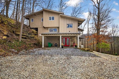 Photo of 3303 S Mcgowan Road, Bloomington, IN 47401 (MLS # 202611968)