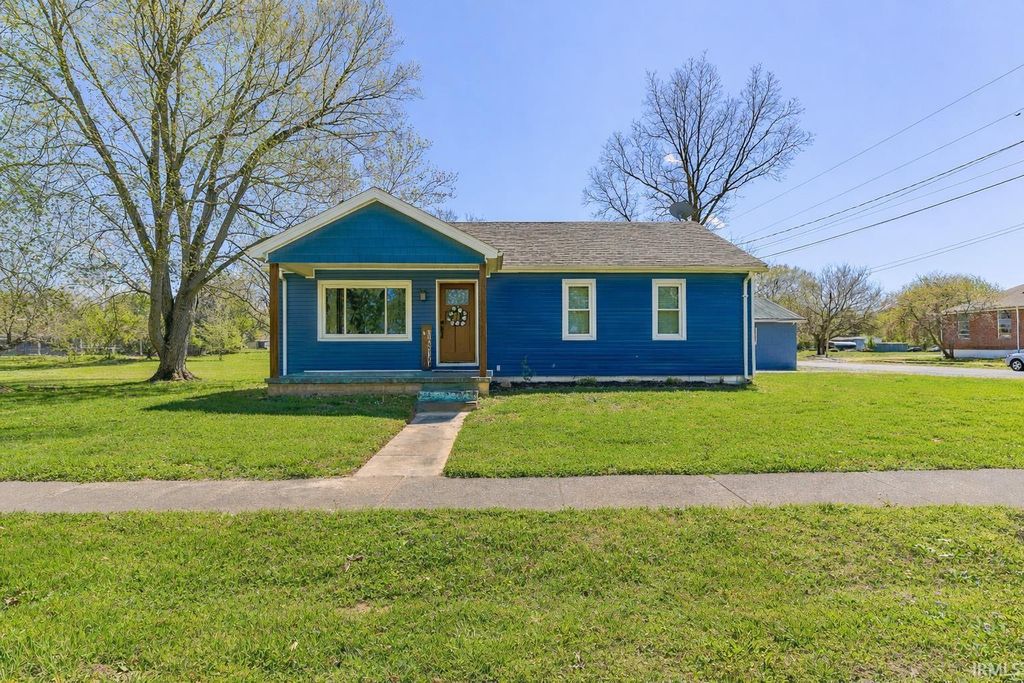 Photo of 211 W 8th Street, Grandview, IN 47615 (MLS # 202611796)