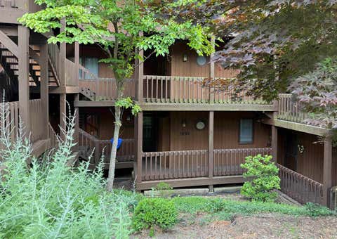 Photo of 3930 E Eagle Bay Drive, Bloomington, IN 47401 (MLS # 202622787)