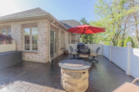 Tiny photo for 8131 Wolf Creek Court, Evansville, IN 47712 (MLS # 202612365)