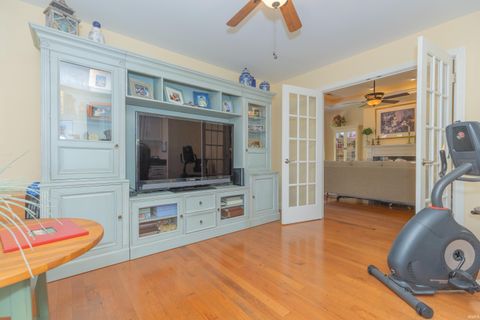 Tiny photo for 8131 Wolf Creek Court, Evansville, IN 47712 (MLS # 202612365)