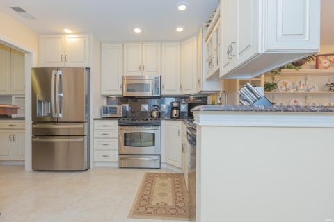 Tiny photo for 8131 Wolf Creek Court, Evansville, IN 47712 (MLS # 202612365)