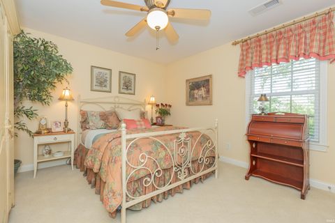 Tiny photo for 8131 Wolf Creek Court, Evansville, IN 47712 (MLS # 202612365)