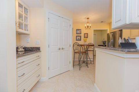 Tiny photo for 8131 Wolf Creek Court, Evansville, IN 47712 (MLS # 202612365)