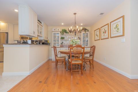 Tiny photo for 8131 Wolf Creek Court, Evansville, IN 47712 (MLS # 202612365)