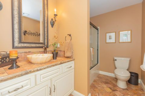 Tiny photo for 8131 Wolf Creek Court, Evansville, IN 47712 (MLS # 202612365)