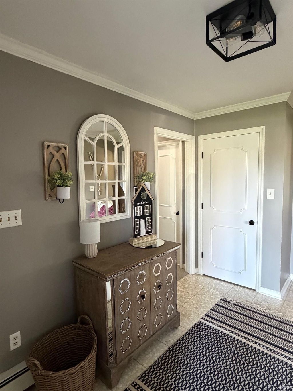 Photo of 3901 Spanish Trail, Fort Wayne, IN 46815 (MLS # 202610394)