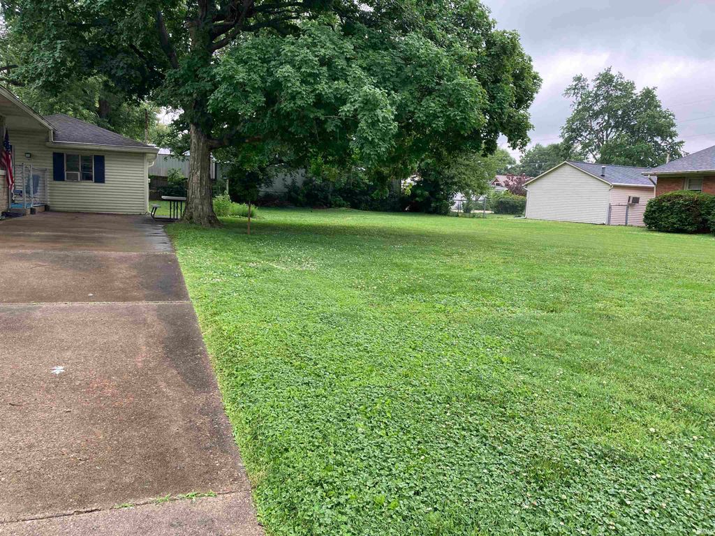 Photo of 2008 Joyce Avenue, Evansville, IN 47714 (MLS # 202619828)
