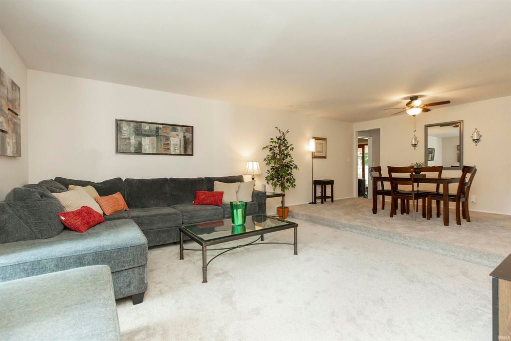 Photo of 1365 E Riding Mall Drive, South Bend, IN 46614 (MLS # 202601077)