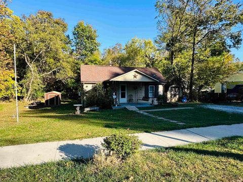 1829 S Maxwell Street, Bloomington, IN 47401 - #: 202440979