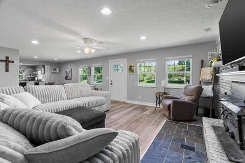 Tiny photo for 1573 Wea School Road, Lafayette, IN 47909 (MLS # 202631901)