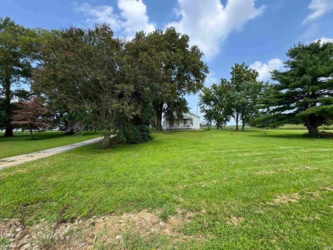 Tiny photo for 6348 E 200 Road, Kokomo, IN 46901 (MLS # 202635086)