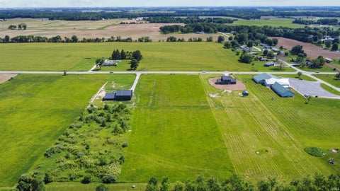 Tiny photo for 9630 E 00 Ns Road, Greentown, IN 46936 (MLS # 202622489)