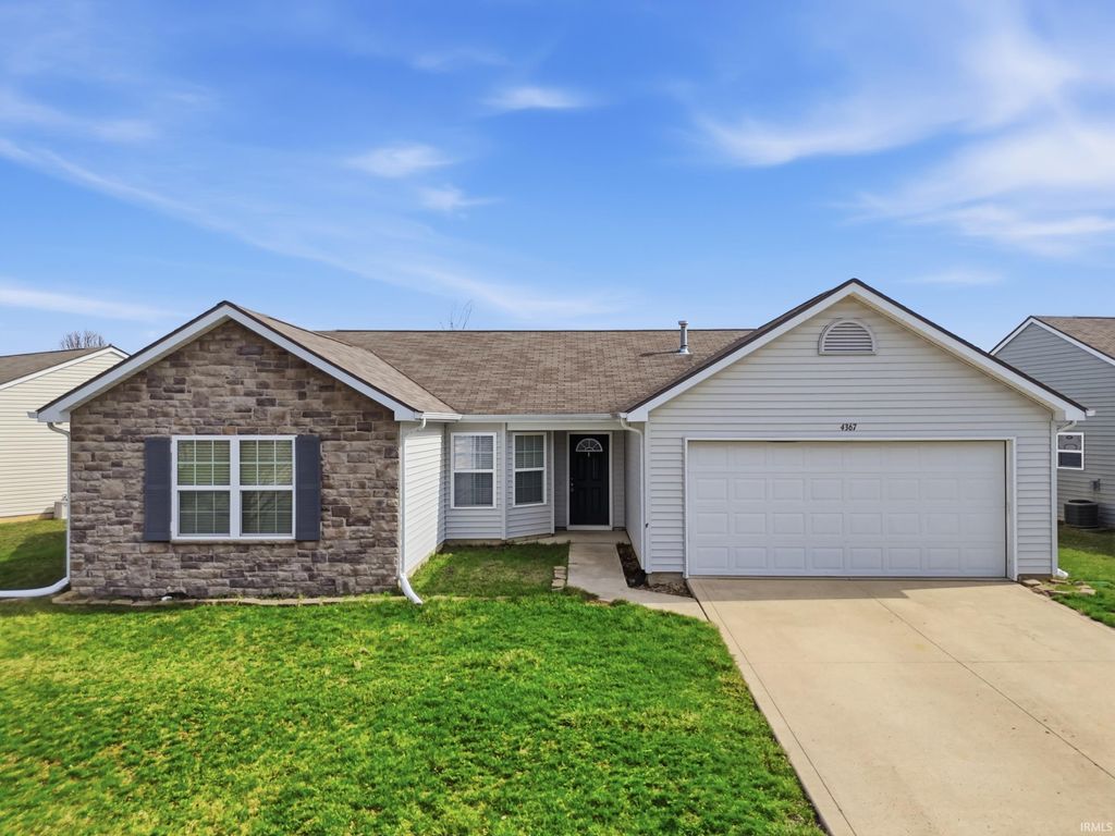 Photo of 4367 Timber Creek Parkway, New Haven, IN 46774 (MLS # 202609989)