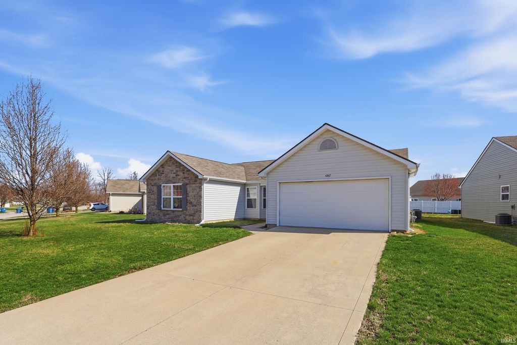 Photo of 4367 Timber Creek Parkway, New Haven, IN 46774 (MLS # 202609989)