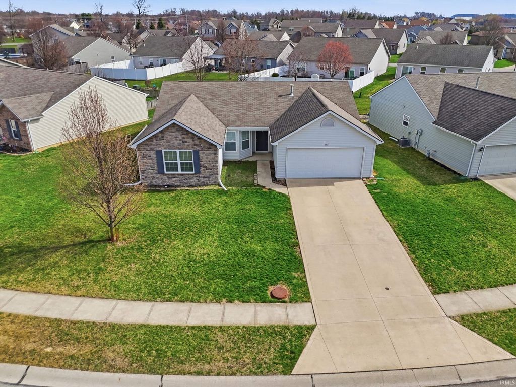 Photo of 4367 Timber Creek Parkway, New Haven, IN 46774 (MLS # 202609989)