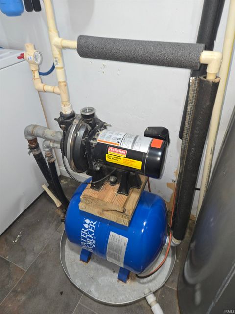 Tiny photo for 9264 S State Rd 57 Highway, Elberfeld, IN 47613 (MLS # 202600266)