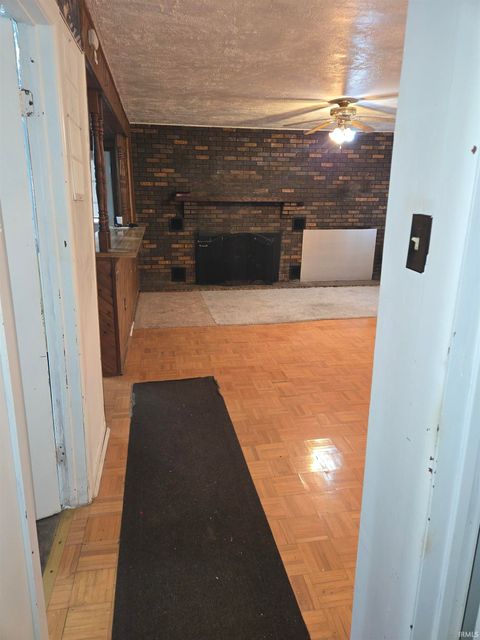 Tiny photo for 9264 S State Rd 57 Highway, Elberfeld, IN 47613 (MLS # 202600266)