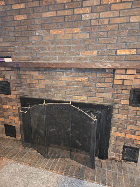 Tiny photo for 9264 S State Rd 57 Highway, Elberfeld, IN 47613 (MLS # 202600266)