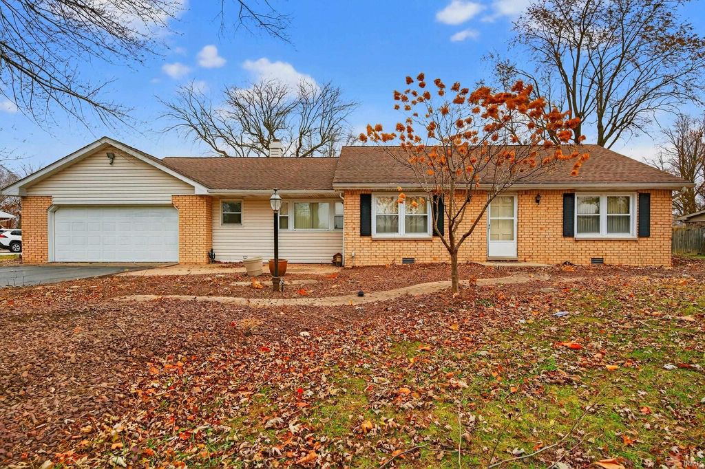 Photo of 6922 Bloom Drive, Greentown, IN 46936 (MLS # 202549163)