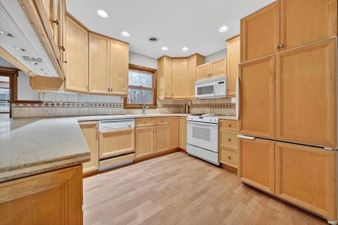 Tiny photo for 6922 Bloom Drive, Greentown, IN 46936 (MLS # 202549163)