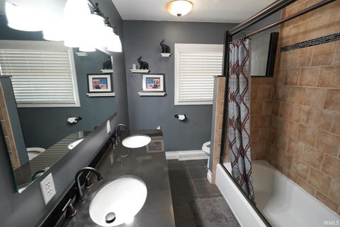 Tiny photo for 13 Martin Drive, New Albany, IN 47150 (MLS # 202638030)