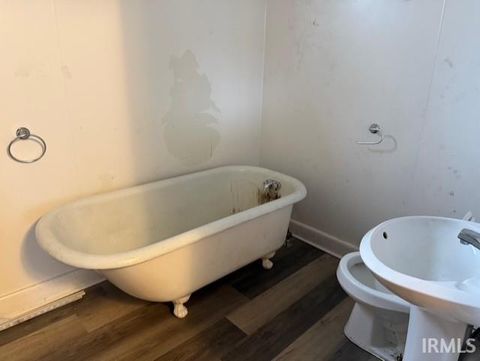 Tiny photo for 925-927 High Street, Logansport, IN 46947 (MLS # 202613819)