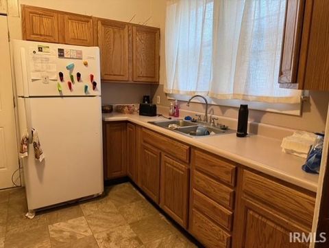 Tiny photo for 925-927 High Street, Logansport, IN 46947 (MLS # 202613819)