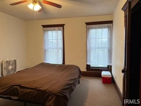 Tiny photo for 925-927 High Street, Logansport, IN 46947 (MLS # 202613819)