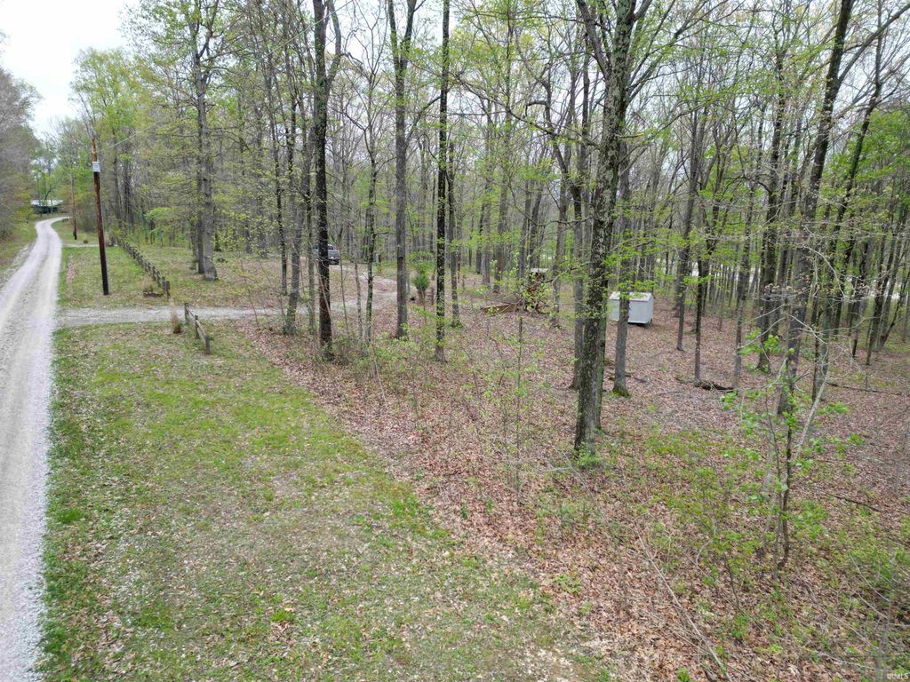 Photo of Tract 3 E Pine Road Common, Bloomfield, IN 47424 (MLS # 202614934)