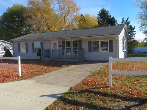Photo of 612 CAROL Drive, Walton, IN 46994 (MLS # 202543598) Photo of 612 CAROL Drive, Walton, IN 46994 (MLS # 202543598)