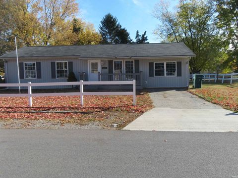 Tiny photo for 612 CAROL Drive, Walton, IN 46994 (MLS # 202543598)