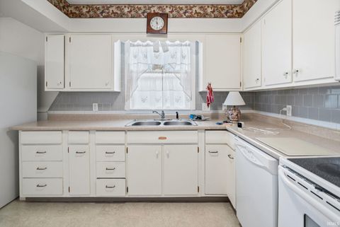 Tiny photo for 17 Wea Oaks Drive, Lafayette, IN 47909 (MLS # 202549852)