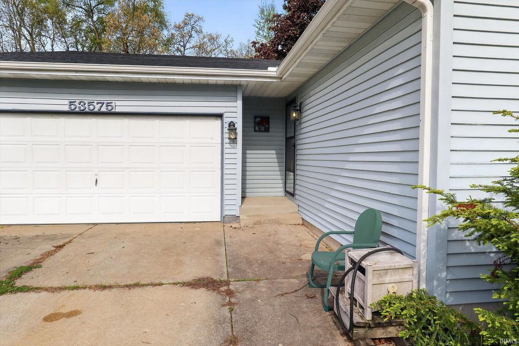 Photo of 53575 Hyde Park Drive, Bristol, IN 46507 (MLS # 202617473)