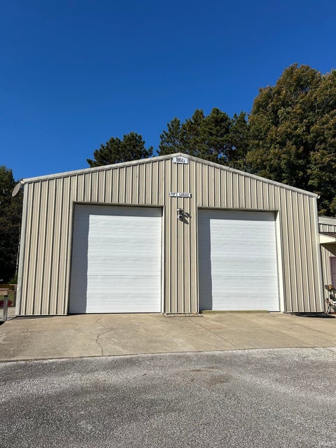 Tiny photo for 4555 N Diamond Lane, Bloomington, IN 47404 (MLS # 202643680)