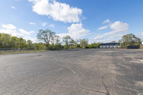 Tiny photo for 2700 Industrial Parkway, Elkhart, IN 46516 (MLS # 202618612)