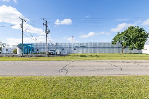 Tiny photo for 2700 Industrial Parkway, Elkhart, IN 46516 (MLS # 202618612)
