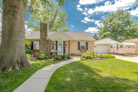 Photo of 1427 Stanforth Avenue, Lafayette, IN 47905 (MLS # 202615737)