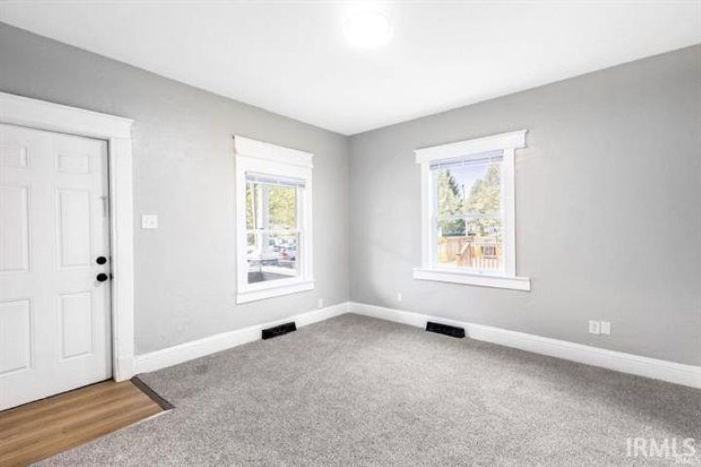 Photo of 1105 Queen Street, South Bend, IN 46616 (MLS # 202602120)