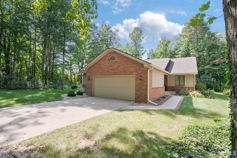 Tiny photo for 3295 WOODHAVEN Trail, Kokomo, IN 46902 (MLS # 202635946)