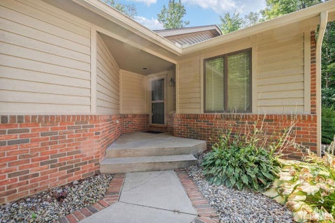 Tiny photo for 3295 WOODHAVEN Trail, Kokomo, IN 46902 (MLS # 202635946)