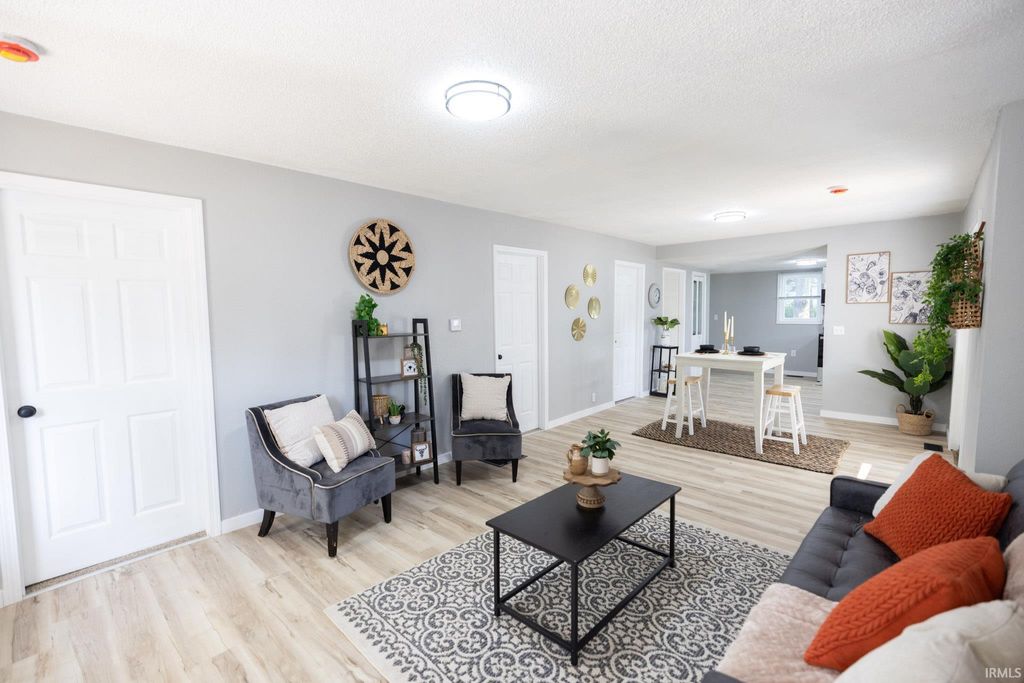 Photo of 118 E Buchanan Street, Alexandria, IN 46001 (MLS # 202600957)